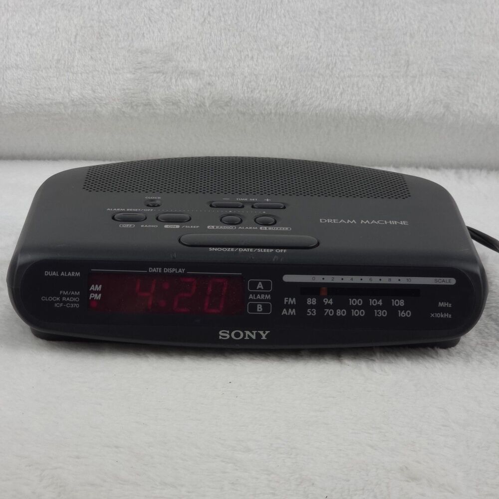 Vintage Sony Dream Machine ICF C370 Alarm Clock Radio Dual Alarm FM AM Tested